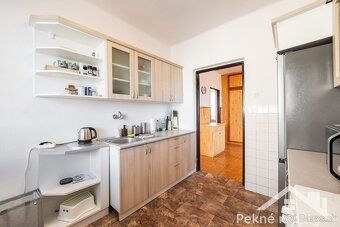 Ponúkame vám na predaj priestranný 5-izbový rodinný dom s ve
