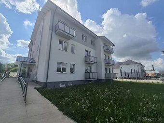 Typ: 2-izbový byt Obec: Motešice
Ponúkame na predaj  priestr