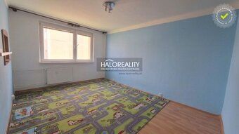 Realitná kancelária HALO reality a Veronika Patakiová, konta