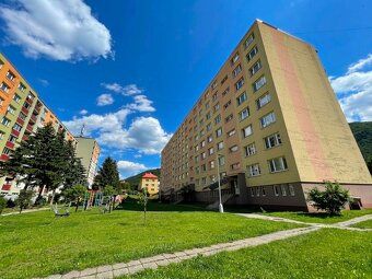 Realitná kancelária REMAX Vám ponúka na predaj veľký 2 izbov
