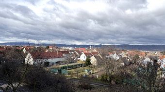 Ponúkame na predaj priestranný 3 izbový byt s celkovou výmer