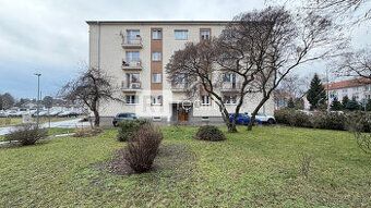 Predám pekný, komplet prerobený 3i byt na sídlisku Juh v Pie