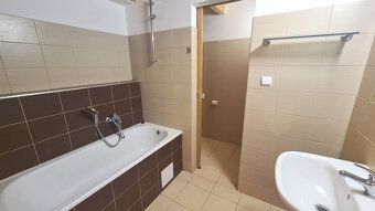Lokalita : Žilina - Bytčická Sekcia : prenájom Druh : byt Po