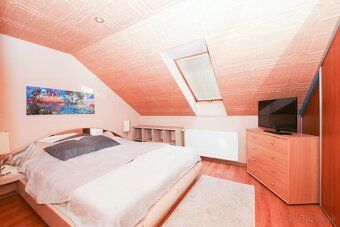 Ponúkame exkluzívne na predaj 5 izbový rodinný dom s bazénom