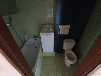 Na predaj garsónka po kompletnej rekonštrukcii, s veľkou log