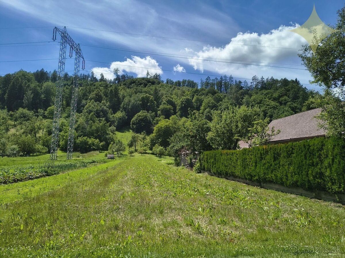 Ponúkame na predaj slnečný a rovinatý pozemok s celkovou vým