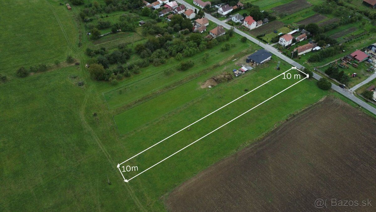 Ponúkame na predaj stavebný pozemok s výmerou 1417 m², situo