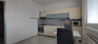 Prenajímajú sa 1–2-lôžkové izby v súkromnom dome 🏡 📍 5–10 mi