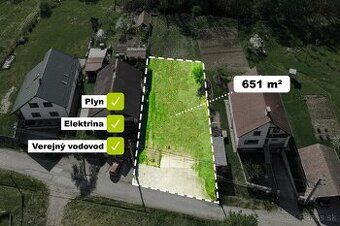 Ponúkame na predaj stavebný pozemok v obľúbenej lokalite mes