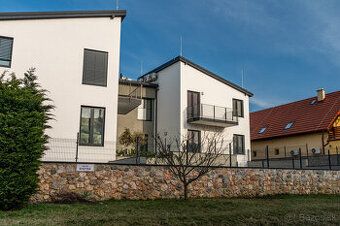Hladam 4 izbovy byt alebo rodinny dom s minimalnym pozemkom 