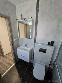 Ponúkam na prenajom 2 izbový byt po kompletnej rekonštrukcií