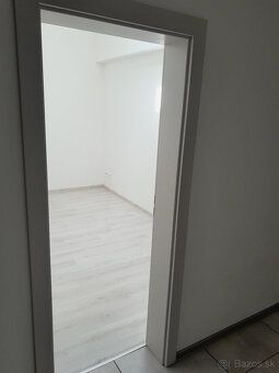 Dám do prenájmu priestor vhodný na kanceláriu alebo malú pre