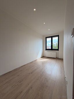 Ponúkam na dlhodobý prenájom kompletne zrekonštruovaný a zar