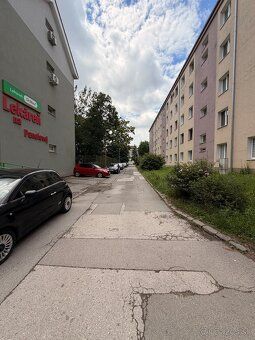 Ponúkam na dlhodobý prenájom kompletne zrekonštruovaný a zar