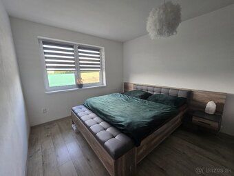 Na predaj štvorizbový bungalov so šikovným pozemkom. Slepá u