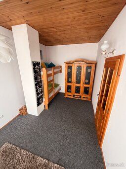 🏡 NA PREDAJ: Priestranný podkrovný apartmánový byt (71,7 m²)