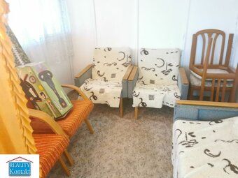Znížená cena! Ponúkame na predaj chatku s pozemkom v Kolárov