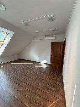 Ponúkame prenájom nebytových priestorov v Skalici, v centre 