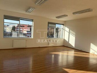 TUreality Vám ponúka na prenájom tento slnečný obchodný prie