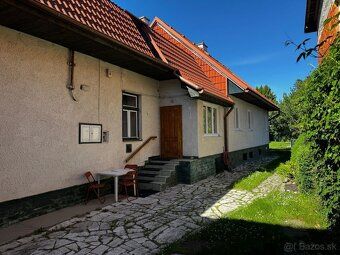 Rodinný DVOJDOM s garážou, záhradou, altánkom, potenciálom –