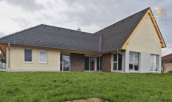 Ponúkame na predaj 4 izbový rodinný dom v obci Veľké Dvorany