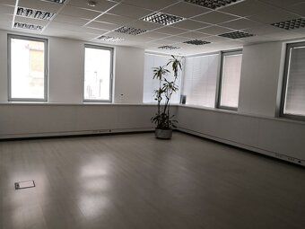 Ponúkame na prenájom open-space kancelárske priestory v Star