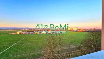 Typ: 4-izbový byt Obec: Lučenec
ID:179-114-ANOE
3D OBHLIADKA