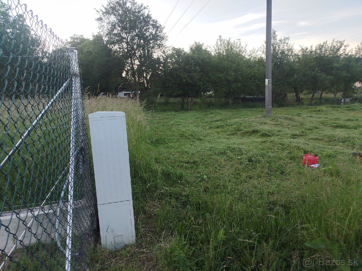 Predám stavebný pozemok v kat. území obce Stupné. Pozemok je