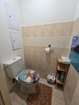 Ponúkam na predaj veľký slnečný 2 izbový byt s balkónom v ob