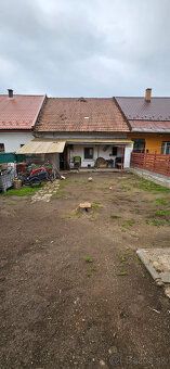 Ponúkame na predaj jednopodlažný rodinný dom v radovej zásta