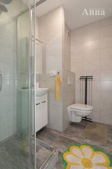 Typ: Garsónka Ulica: Jašíkova Obec: Bratislava-Ružinov
Ponúk
