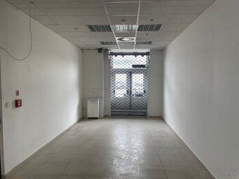 Obchodný priesor na prízemí LIVING CENTRA, Solinky, Žilina
P
