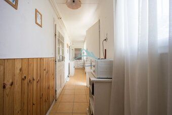 Kompaktný rodinný dom (43 m²) s panoramatickým pozemkom a ko