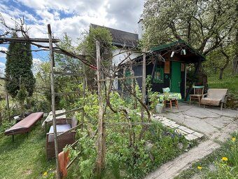 Ponúkam na predaj krásnu záhradu v intraviláne mesta Vrútky.