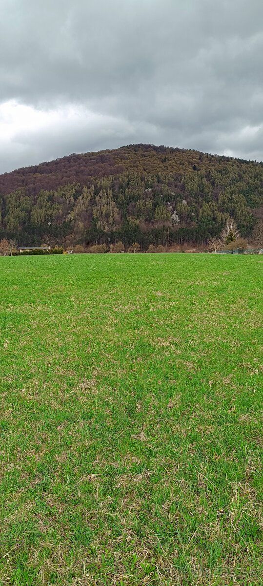 Predám pozemok 500m2 v Dolnej Tižine.Uzemny plán na hranici 
