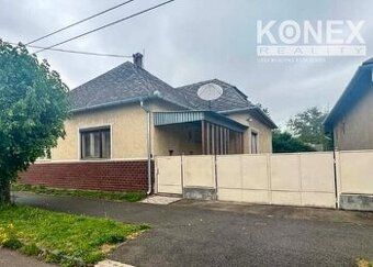 Ponúkame na predaj rodinný dom vo Veľkých Kapušanoch na ulic