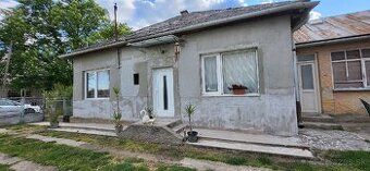 Ponúkame na predaj rodinný dom vo Veľkých Kapušanoch na ulic