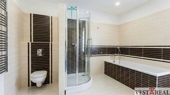 Ponúkame na predaj moderný a nadštandardný rodinný dom v obc