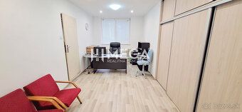 Typ: Komerčný objekt Ulica: Budovateľská 2710/13 Obec: Snina