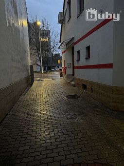 Typ: Obchodné priestory Ulica: Žilina Mestská časť: Staré me