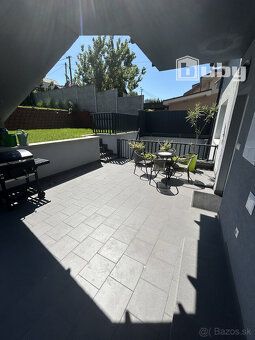 Typ: Komerčný objekt Ulica: Sládkovičova Mestská časť: Centr