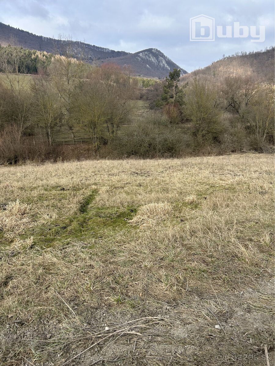 Typ: Pozemok pre rodinné domy Ulica: Praznov Mestská časť: P
