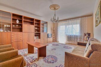 Realitná kancelária REMAX Vám ponúka na predaj priestranný d
