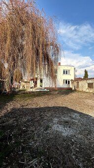 Predstavujeme vám dvojpodlažný rodinný dom v obci Kozárovce,