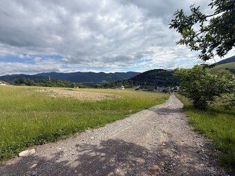Ponúkame vám na predaj stavebný pozemok o rozlohe 858 m² (pr