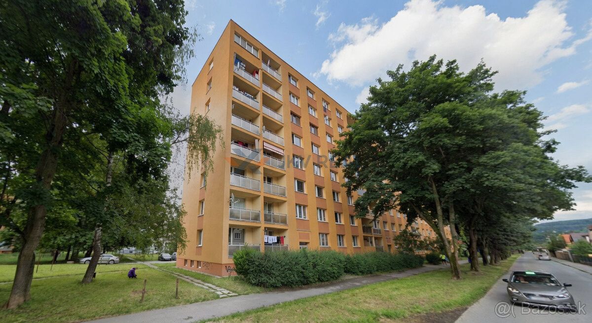 Predám 3 izbový, bezbariérový byt s lodžiou vo vynikajúcej l