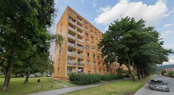 Predám 3 izbový, bezbariérový byt s lodžiou vo vynikajúcej l