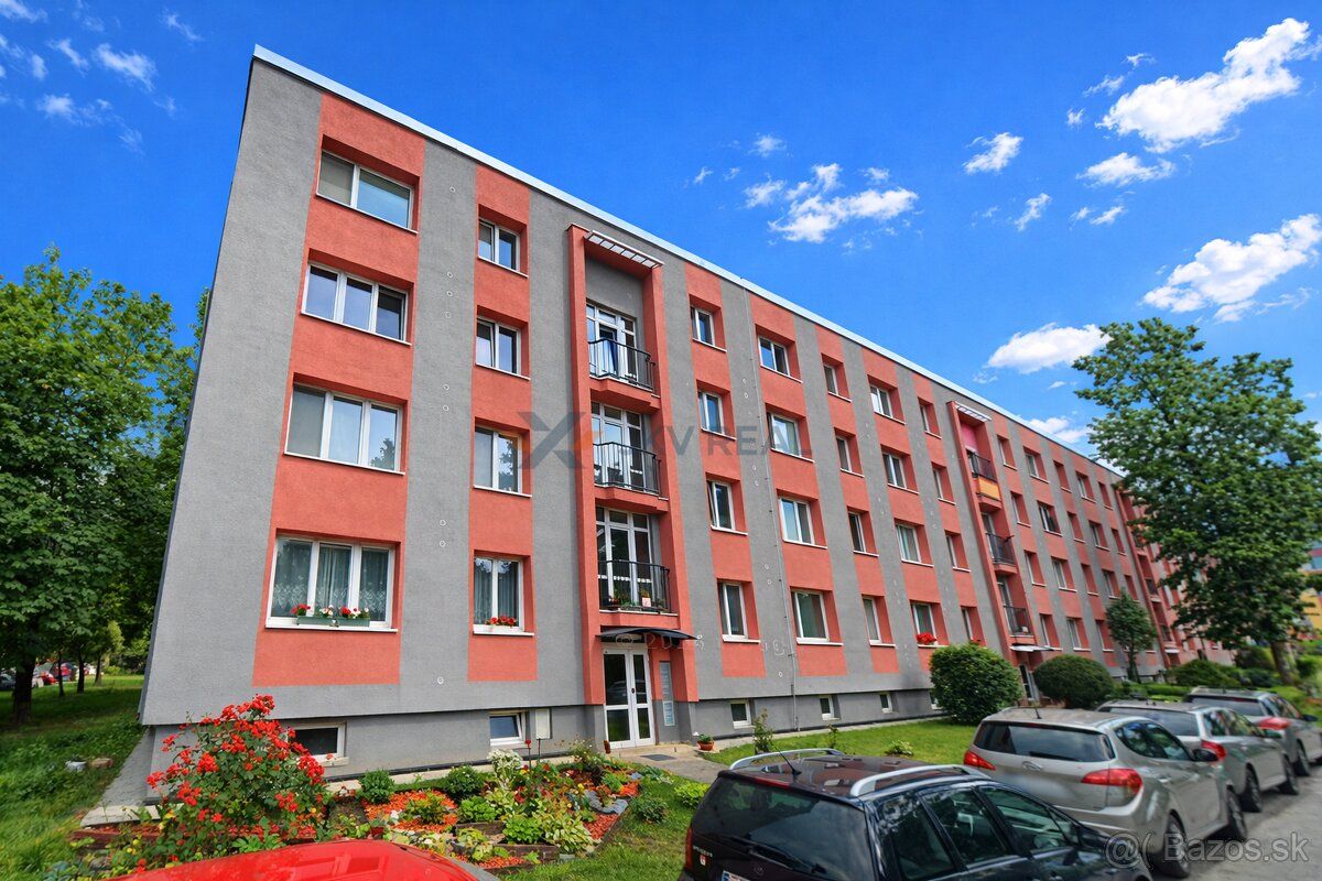 Ponúkame na predaj 3-izbový byt nachádzajúci sa vo vyhľadáva