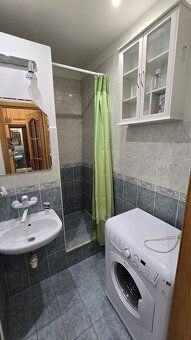 Ponúkame exkluzívne na predaj pekný 1-izb. byt v Leviciach n