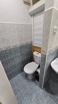Ponúkame exkluzívne na predaj pekný 1-izb. byt v Leviciach n